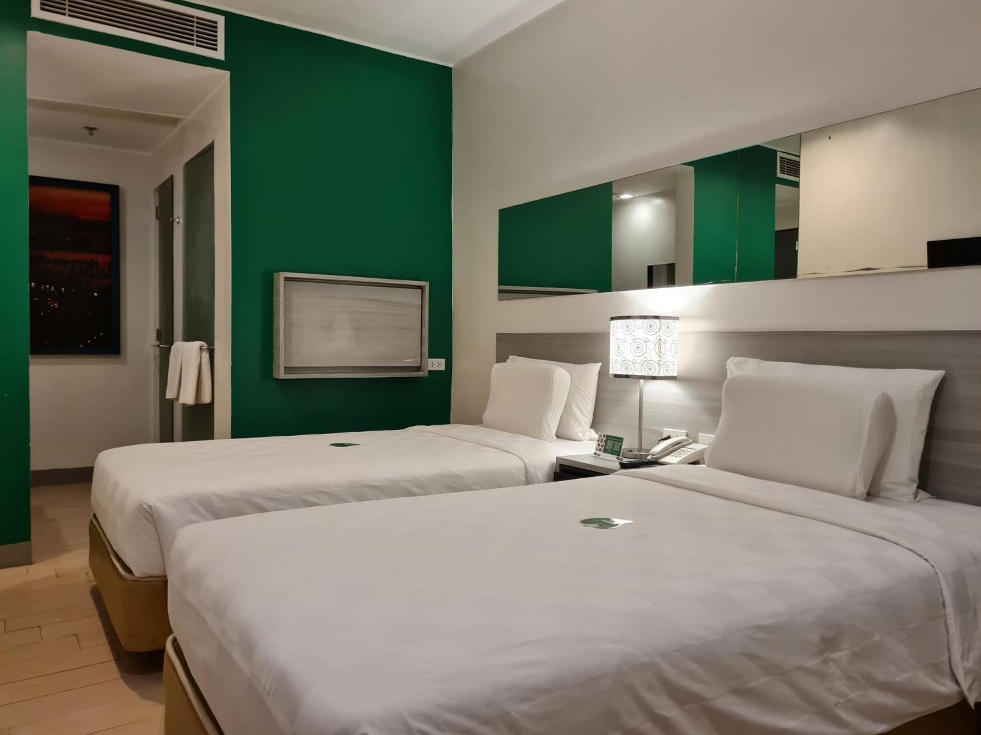 Go Hotels Otis - Manille Extérieur photo