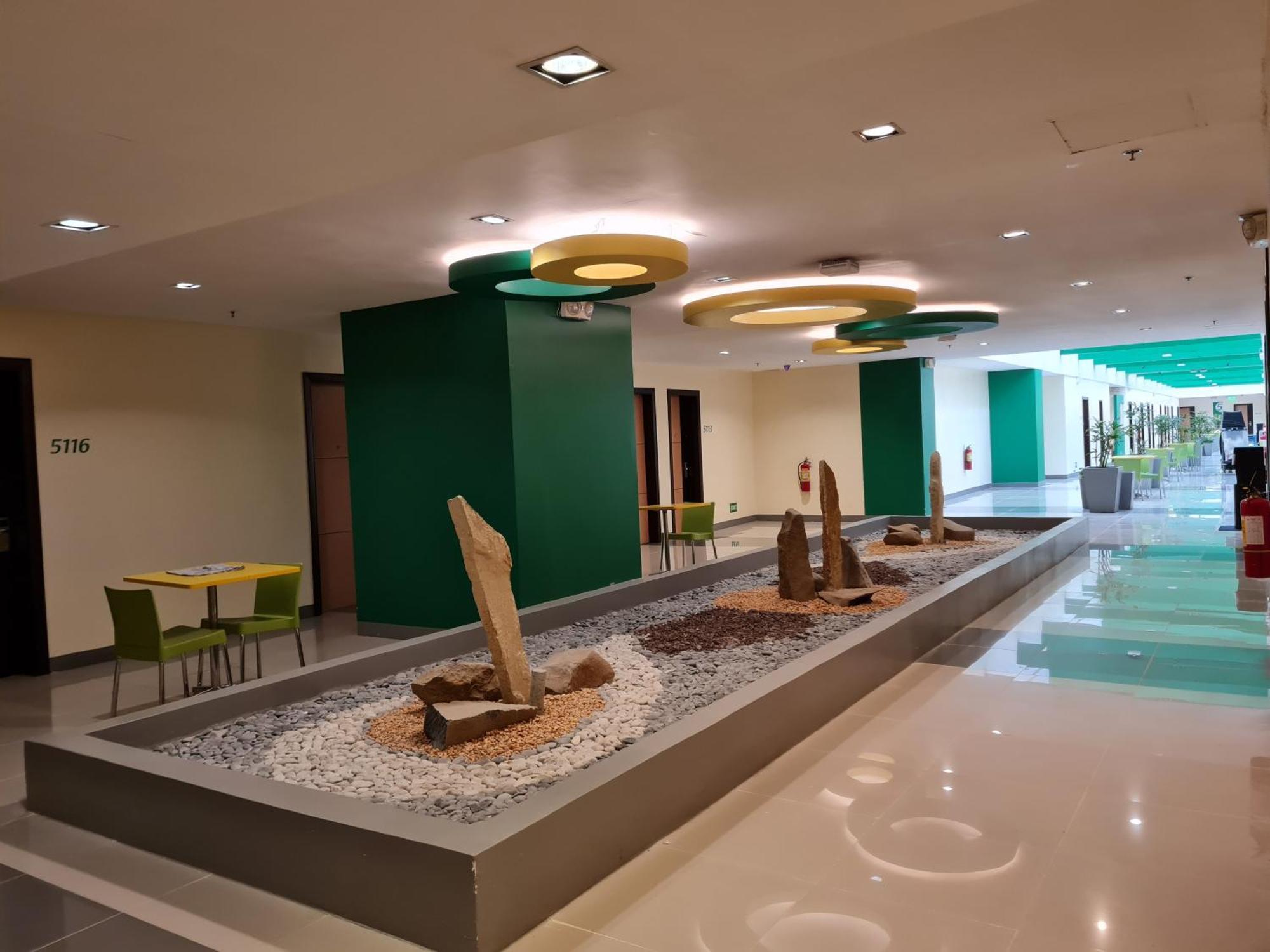 Go Hotels Otis - Manille Extérieur photo