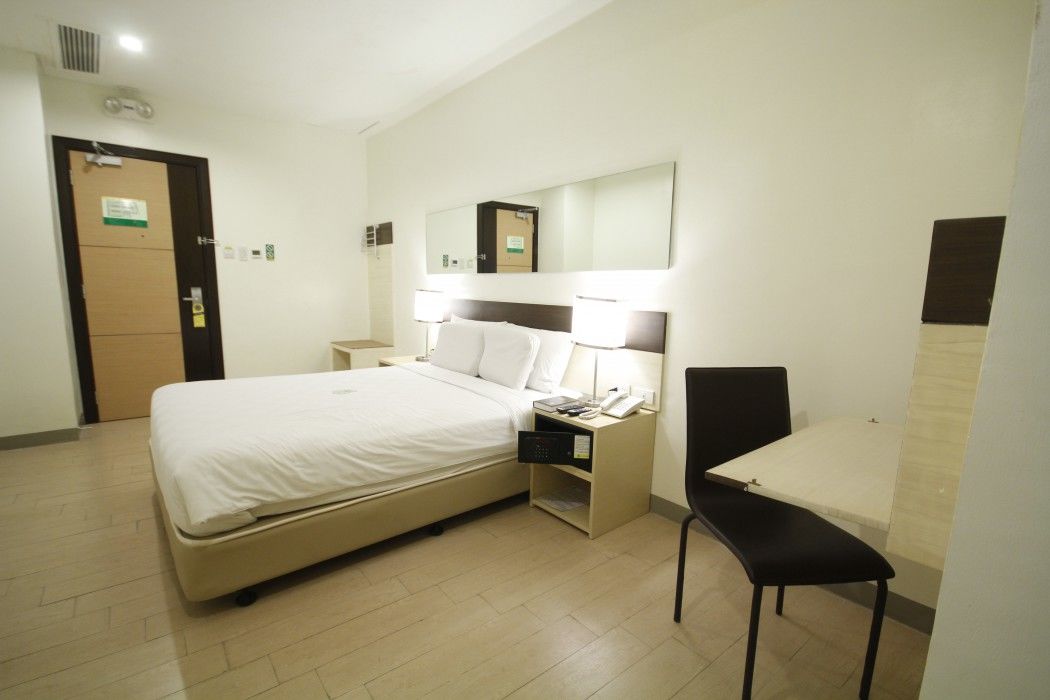 Go Hotels Otis - Manille Extérieur photo